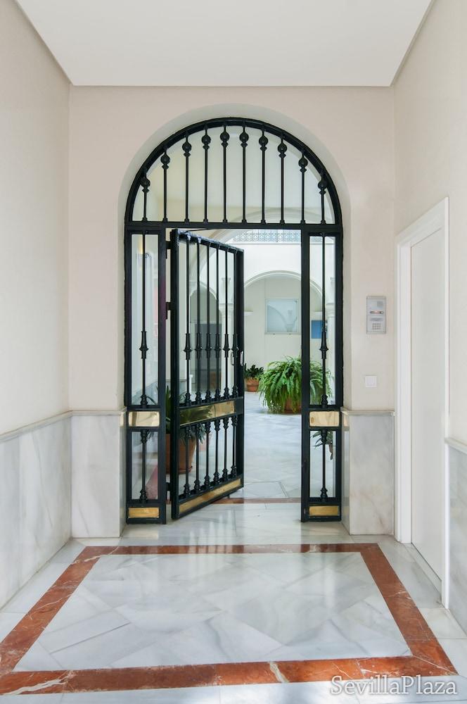 Plaza Apartment Sevilla